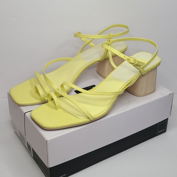 Dolce Vita Embossed Leather Dress Sandals - Picture 5 of 8